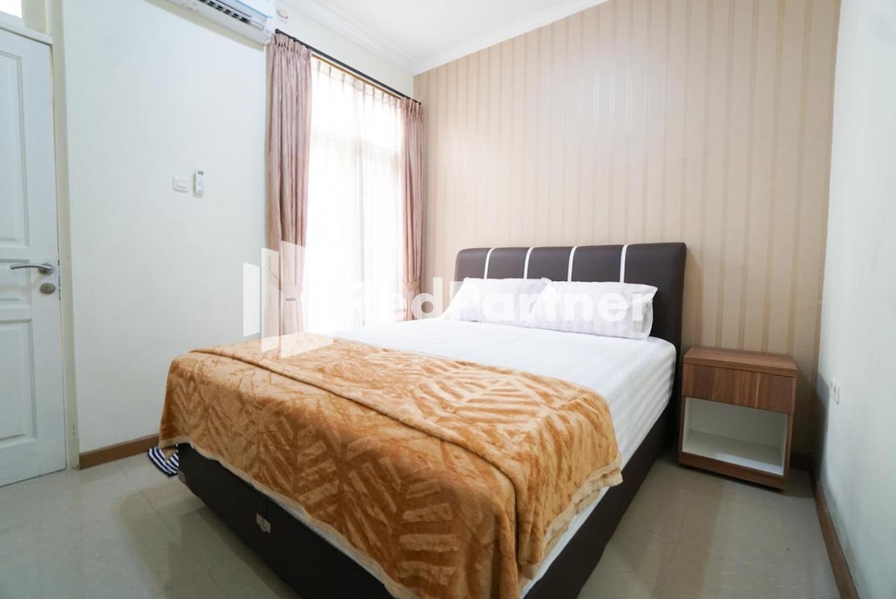 Fazza Syariah Mitra Reddoorz Otel Cakarta Dış mekan fotoğraf
